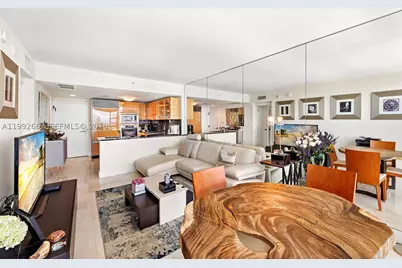 6801 Collins #1414, Miami Beach, FL 33141 - Photo 8