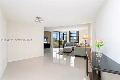 20400 W Country Club #605, Aventura, FL 33180 - Photo 20