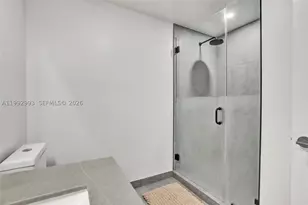 121 NE 5th, Miami, FL 33132 - Photo 16