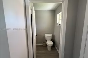 1054 SE 6th, Dania Beach, FL 33004 - Photo 18