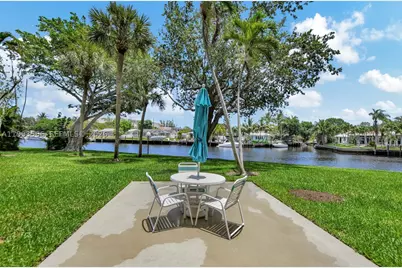 14 Royal Palm #303 (Available Jan 1), Boca Raton, FL 33432 - Photo 22