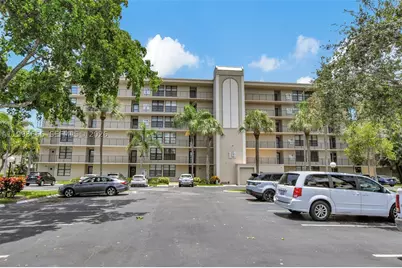 14 Royal Palm #303 (Available Jan 1), Boca Raton, FL 33432 - Photo 24