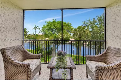 14 Royal Palm #303 (Available Jan 1), Boca Raton, FL 33432 - Photo 2