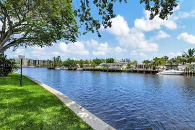 14 Royal Palm #303 (Available Jan 1), Boca Raton, FL 33432 - Photo 20