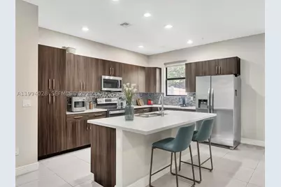 20973 NW 1st, Pembroke Pines, FL 33029 - Photo 4