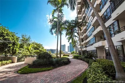 2500 Parkview #1418, Hallandale Beach, FL 33009 - Photo 36