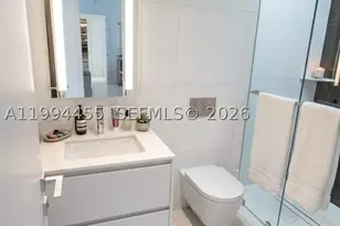 300 Biscayne Blvd, Miami, FL 33131 - Photo 18