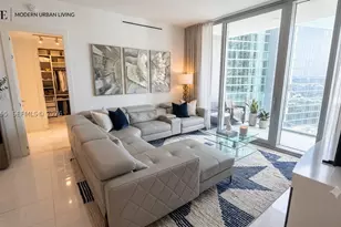 300 Biscayne Blvd, Miami, FL 33131 - Photo 2