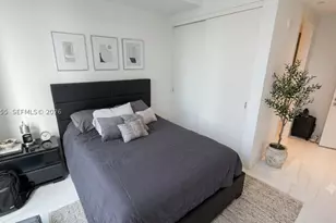 300 Biscayne Blvd, Miami, FL 33131 - Photo 12