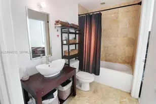 350 S Miami, Miami, FL 33130 - Photo 22