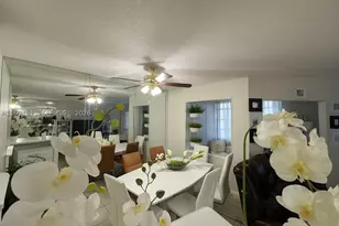 12500 SW 5th, Pembroke Pines, FL 33027 - Photo 2