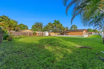 8820 SW 27th, Miami, FL 33165 - Photo 26