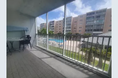 319 NE 14th #207, Hallandale Beach, FL 33009 - Photo 16