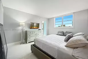 19370 Collins, Sunny Isles Beach, FL 33160 - Photo 26