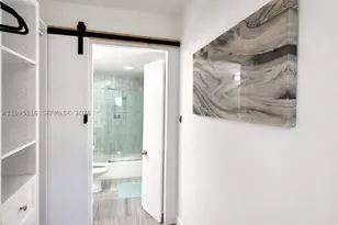 19370 Collins, Sunny Isles Beach, FL 33160 - Photo 28