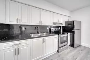 1340 NW 102nd, Miami, FL 33147 - Photo 16