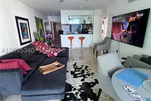 31 SE 5th, Miami, FL 33131 - Photo 4