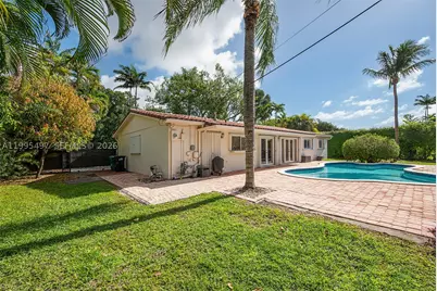 9370 SW 82nd, Miami, FL 33173 - Photo 24