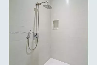 10305 NW 63rd #105, Doral, FL 33178 - Photo 18