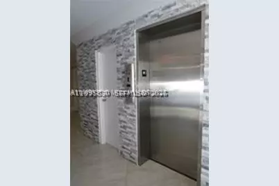 2900 Banyan #408, Fort Lauderdale, FL 33316 - Photo 2