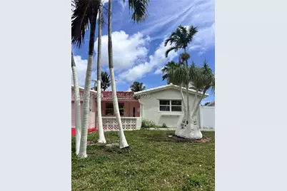 839 S Highland #Right, Hollywood, FL 33021 - Photo 4