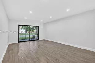 275 Gate, Hollywood, FL 33024 - Photo 6