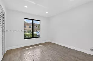 275 Gate, Hollywood, FL 33024 - Photo 8