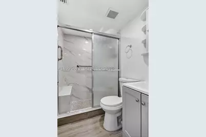 275 Gate #104, Hollywood, FL 33024 - Photo 12