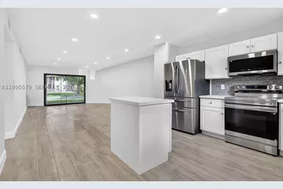 275 Gate #104, Hollywood, FL 33024 - Photo 2