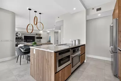 1000 Island #3107, Aventura, FL 33160 - Photo 12