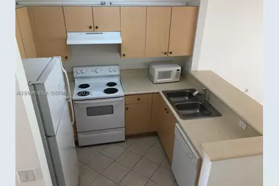 157 Hidden Ct #I-48, Hollywood, FL 33023 - Photo 6