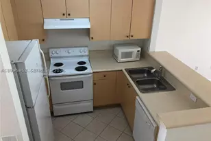 157 Hidden Ct, Hollywood, FL 33023 - Photo 6