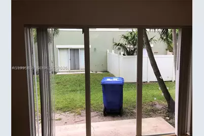 157 Hidden Ct #I-48, Hollywood, FL 33023 - Photo 4