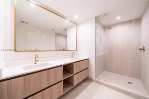 77 SE 5th, Miami, FL 33131 - Photo 58