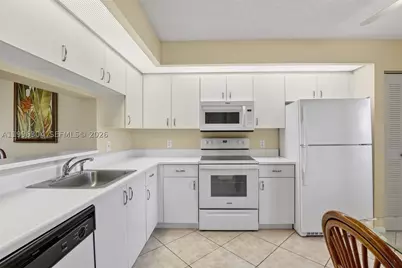 1651 SW 127th #305A, Pembroke Pines, FL 33027 - Photo 18