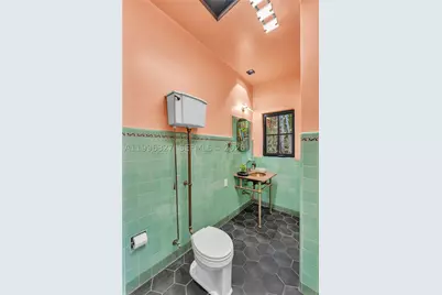 1321 Tyler, Hollywood, FL 33019 - Photo 52