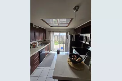 7010 NW 173rd #1901, Hialeah, FL 33015 - Photo 4
