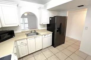 711 N Pine Island, Plantation, FL 33324 - Photo 4