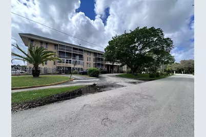 4848 NW 24th #412, Lauderdale Lakes, FL 33313 - Photo 22