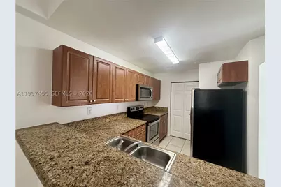 962 SW 143rd #2207, Pembroke Pines, FL 33027 - Photo 4