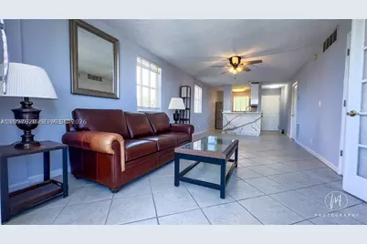 1731 SE 15th #315, Fort Lauderdale, FL 33316 - Photo 4