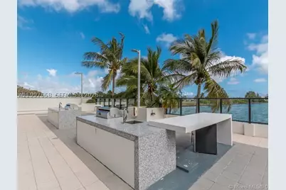 600 NE 36th #1006, Miami, FL 33137 - Photo 18