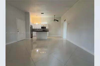 907 NE 199th #204, Miami, FL 33179 - Photo 12