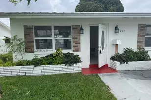 7005 NW 66th, Tamarac, FL 33321 - Photo 2