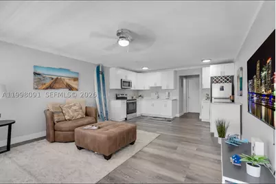 2111 NE 56th #206, Fort Lauderdale, FL 33308 - Photo 4