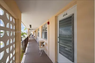 2111 NE 56th #206, Fort Lauderdale, FL 33308 - Photo 2