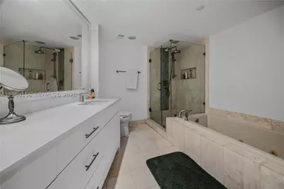 1000 W Island #1910, Aventura, FL 33160 - Photo 18