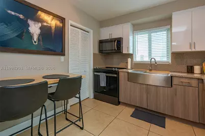 2925 NW 11th #Front, Miami, FL 33127 - Photo 4