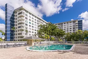 4350 Hillcrest, Hollywood, FL 33021 - Photo 2