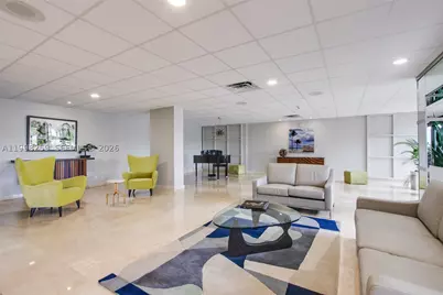 4350 Hillcrest #303, Hollywood, FL 33021 - Photo 6